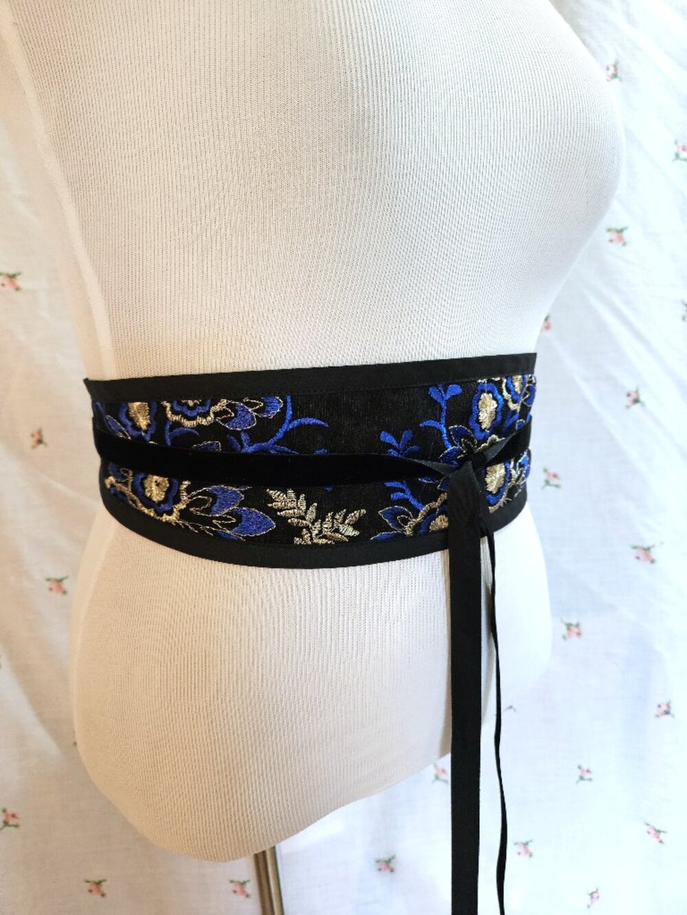 Boho Tie Belt Size M to L Blue NWT